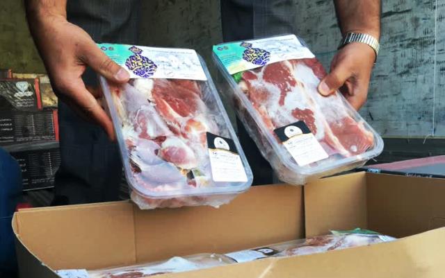 توزيع 1200 بسته گوشت قرباني ماه ربيع الاول با همکاري کانون هاي مساجد استان فارس