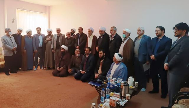 فعالان و نخبگان مسجدي با نماينده ولي فقيه در استان فارس ديدار کردند
