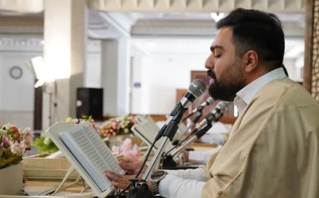 حکايت دعاي مادري خادم، قاري و موذنپرور مسجدي /حسين پرندک از حس و حال قرائت قرآن حرم گفت